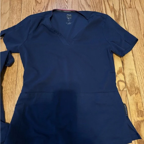 Vince Camuto navy blue scrubs 2 pairs bundle XS - Picture 4 of 4